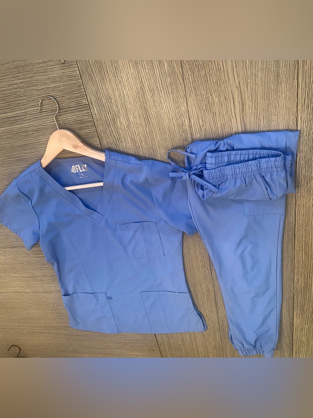 Scrubs Women's Blue Pants & Top Set Jogger Style Flex Brand Size S